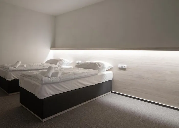 Alojamento de Acomodação e Pequeno-almoço Garni Rousarka