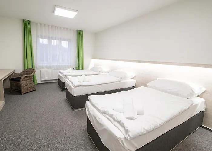 Bed & Breakfast Garni Rousarka